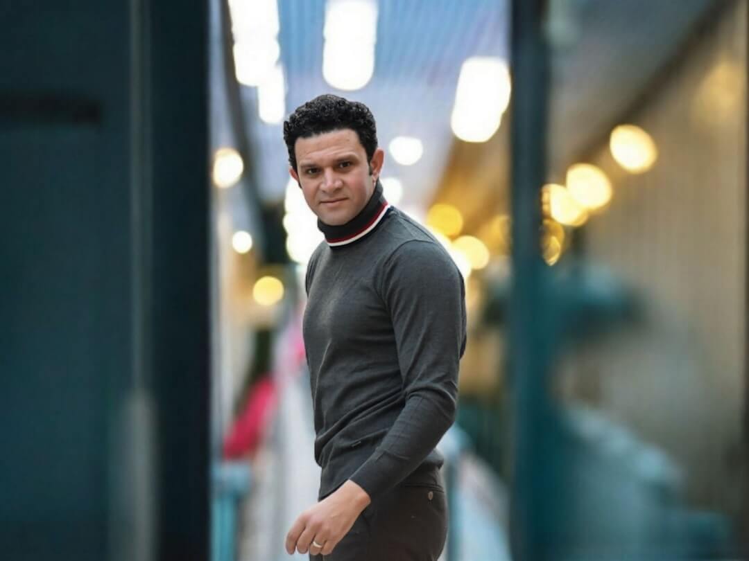 men stand collar zipper sweater