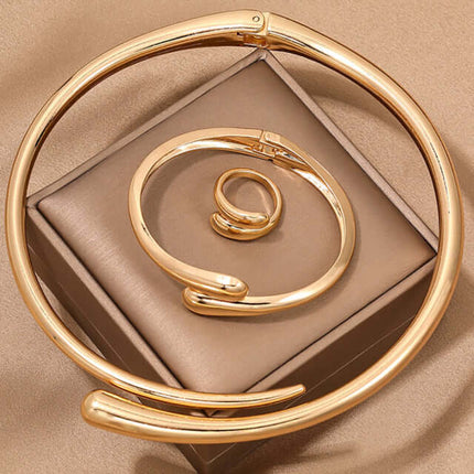 Heavy Metal Geometric Jewelry Set close up of the geometric ring