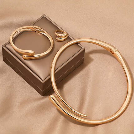 Heavy Metal Geometric Jewelry Set collar necklace front view