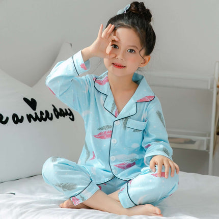 Cotton Pajamas for Children grinding fabric technology close-up.