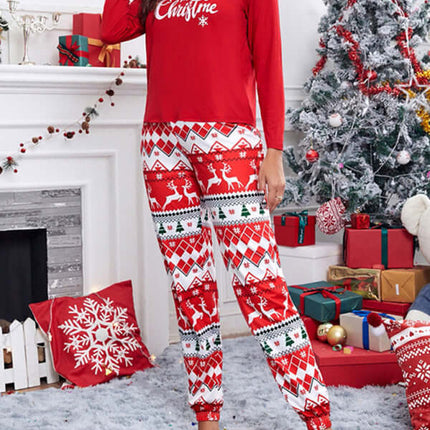 Cozy Reindeer Christmas Pajamas – Women’s Winter Two-Piece Sleep Set, featuring festive patterns and a merry design.