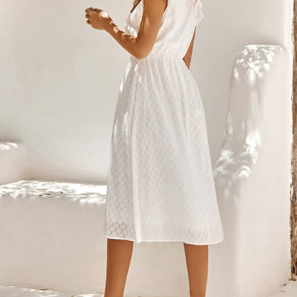 Elegant V-Neck Cotton Waist Dress for Women Fresh Style Chic V-neck detail