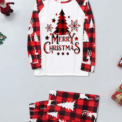 Family Matching Christmas Pajamas – Classic Plaid Holiday Sleepwear Sets for Adults & Kids with festive design.