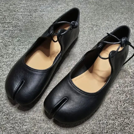 Fashion Soft Leather Split Toe Women Tabi Ballet Flats premium design