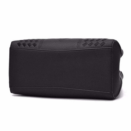 Ladies Luxury Crossbody Handbag PU leather texture detail.