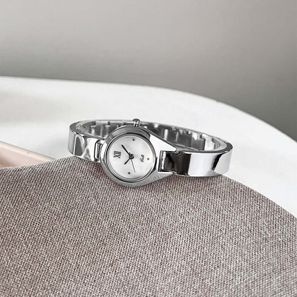 Minimalist Luxury Quartz Watch for Women clean dial close up