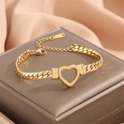 Personalized Love Heart Cuban Chain Jewelry unique stylish heart jewelry.