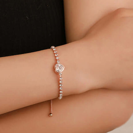 Rose Gold Heart Zircon Bracelet Simple Diamond Women Jewelry close up