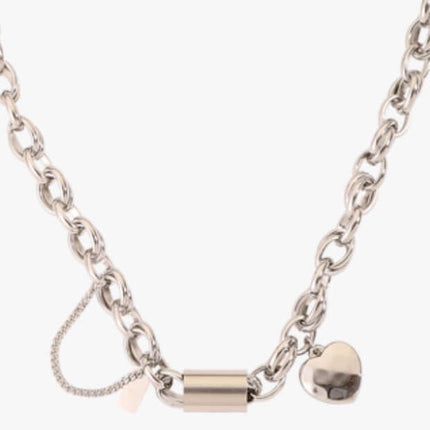 Versatile Titanium Stainless Steel Heart Jewelry gold chain link bracelet.