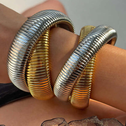 Vintage Titanium Steel Double Stretch Gypsy Bracelet Women texture detail