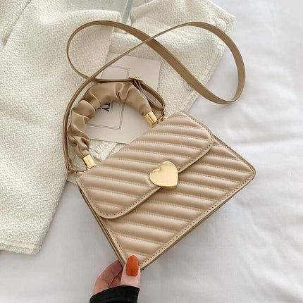 Women Handbags Fashion Chain Shoulder Bag Love Metal 21cm lower width.