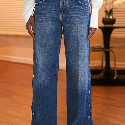 Womens Autumn Winter Niche Design Heart-Shaped Rivet Jeans featuring side rivet details and a relaxed fit.